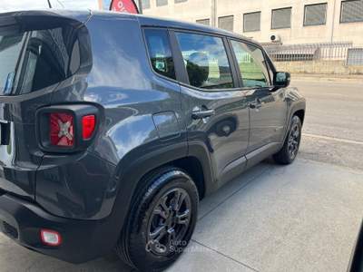 Jeep Renegade 1.0 T3 Longitude Grigio usata Città Sant'Angelo