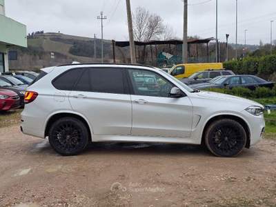 BMW X5 M50d 3.0cc 139.000km XDRIVE Full usata Sassofeltrio