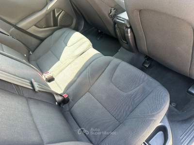 Volvo V40 2.0 d2 Kinetic my18 usata Altidona
