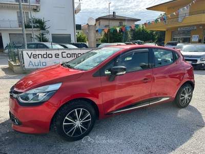Renault Clio Clio 5p 1.2 Live Gpl 75cv Rosso usata Altidona