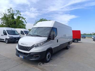 Iveco Daily 35 S12 A8 V H3 4100 E6d-temp usata Verona