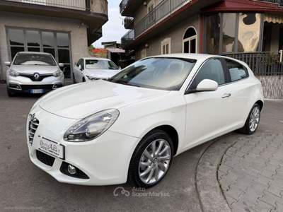 Alfa Romeo Giulietta Giulietta 1.6 JTDm-2 105 CV Exclusive Bianco usata SANTA MARIA NUOVA