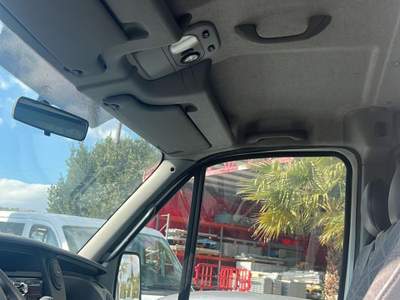 Renault Trucks Mascott Mascott come nuovo, no fumatore, condizioni eccellenti usata Catania