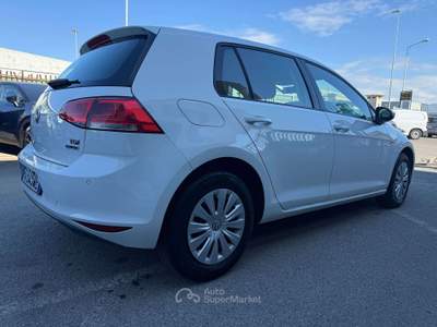 Volkswagen Golf 5p 1.4 tgi BENZINA/METANO Bianco usata Lallio