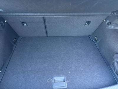Volkswagen Golf 5p 1.4 tgi BENZINA/METANO Bianco usata Lallio