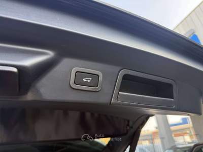 Land Rover Range Rover Velar 2.0d i4 R DYNAMIC  240cv auto Grigio usata Lallio