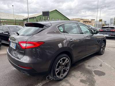 Maserati Levante 3.0 V6 250cv / KM CERTIFICATI Grigio usata Lallio