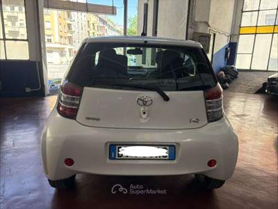 Toyota iQ 1.0 Sol Bianco usata Milano