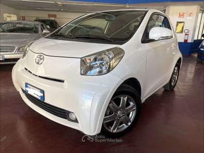 Toyota iQ 1.0 Sol Bianco usata Milano