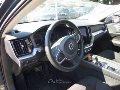 Volvo V60 V60 2.0 b4 Momentum Business Pro auto 7m ADAS LED Blu/Azzurro usata Riccione