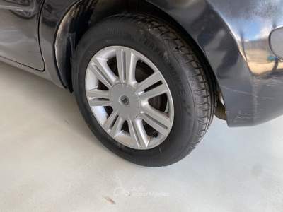 Lancia Musa 1.9 MJT PLATINO Tetto/Navi/Pelle Nero usata Corato