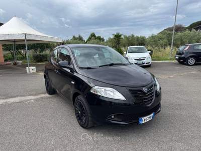Lancia Ypsilon Ypsilon III 1.2 BENZINA 69CV 2014 Nero usata Latina
