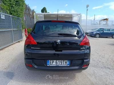 Peugeot 3008 cambio robotizzato S.&S. Business Nero usata Altamura