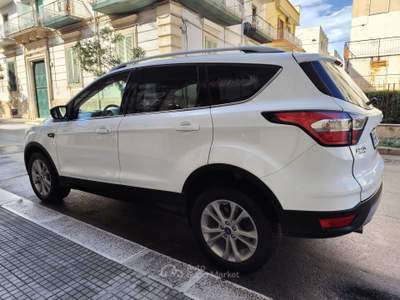 Ford Kuga 2WD Titanium Bianco usata CORATO