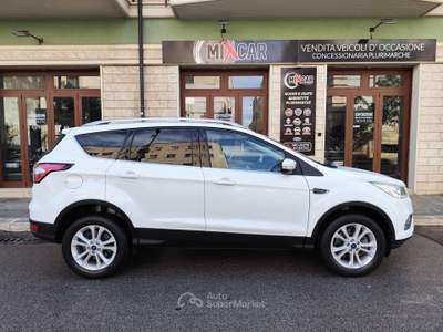 Ford Kuga 2WD Titanium Bianco usata CORATO