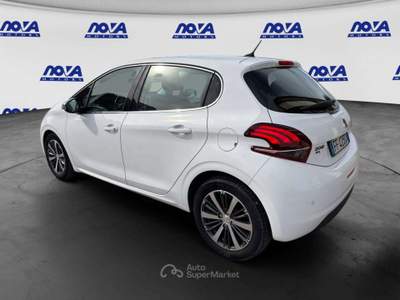 Peugeot 208 5p 1.2 puretech Allure gpl 82cv Bianco usata Cavezzo