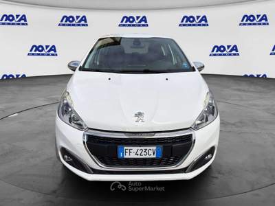 Peugeot 208 5p 1.2 puretech Allure gpl 82cv Bianco usata Cavezzo