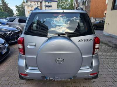 Daihatsu Terios 1.5 4WD SX O/F AUTOMATICA!!! Argento usata Sesto San Giovanni