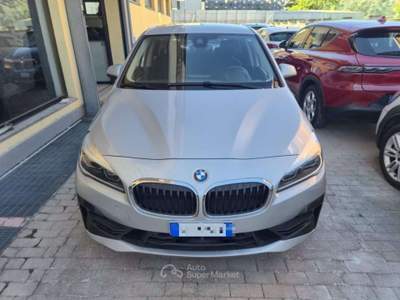 BMW Serie 2 218d 218 d xDrive Active Tourer Business aut. Argento usata Sesto San Giovanni