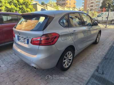 BMW Serie 2 218d 218 d xDrive Active Tourer Business aut. Argento usata Sesto San Giovanni
