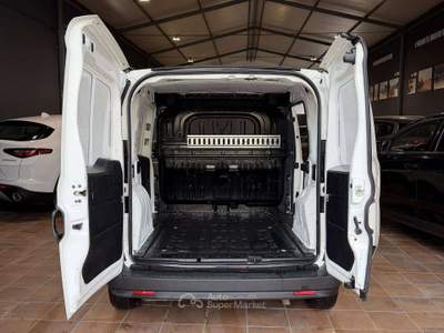 Fiat Doblò 1.6mjt 105cv FURGONE Bianco usata Salerno