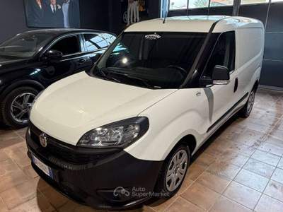 Fiat Doblò 1.6mjt 105cv FURGONE Bianco usata Salerno