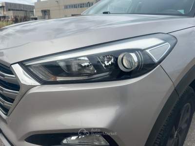 Hyundai Tucson Tucson 1.7 crdi xpossible 2wd 115cv Oro usata Rovigo