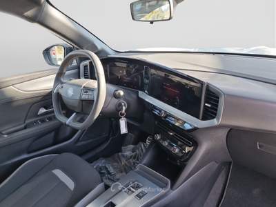 Opel Mokka Mokka 1.2 hybrid 145cv dct6 gs Bianco usata Varese
