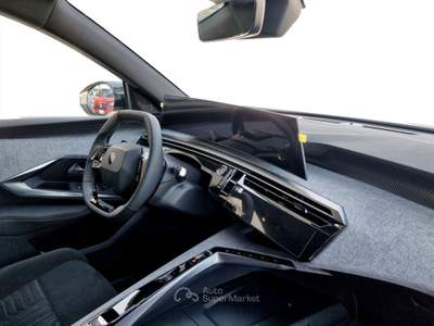 Peugeot 5008 5008 1.2 hybrid gt 136cv e-dcs6 Bianco usata Varese