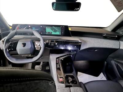 Peugeot 3008 3008 1.2 hybrid allure 136cv e-dcs6 Grigio usata Varese