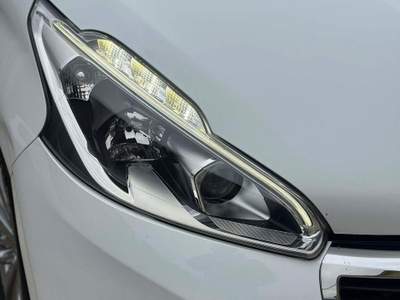 Peugeot 208 GPL 5P ALLURE NEOPAT KMCERT UNICOPR usata Odolo
