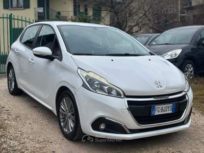 Peugeot 208 GPL 5P ALLURE NEOPAT KMCERT UNICOPR usata Odolo