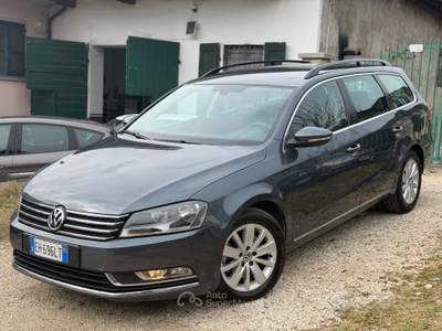 Volkswagen Passat VARIANT 1.6 TDI KMCERT GARANZ UN usata Odolo
