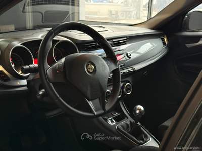 Alfa Romeo Giulietta Giulietta 1.4 Turbo 120 CV GPL Prog. Nero usata San Michele salentino