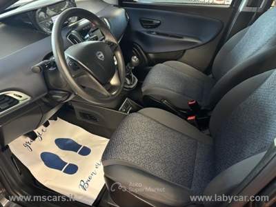 Lancia Ypsilon Ypsilon 1.0 FireFly 5p. S&S Hybrid Oro Nero usata Rivoli