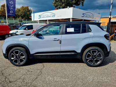 Jeep Avenger 1.2 E-HYBRID Summit*AUTOM*PELLE* usata Roma