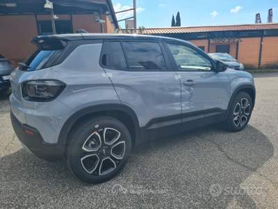 Jeep Avenger 1.2 E-HYBRID Summit*AUTOM*PELLE* usata Roma