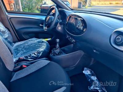 Toyota Aygo X 1.0 VVT-i 72 CV 5 porte Active*CARPL usata Roma