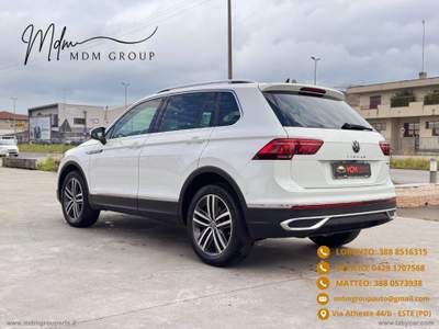 Volkswagen Tiguan Tiguan 2.0 TDI 200CV SCR DSG 4MOT. Eleg. IVA ESPOSTA Bianco usata Este