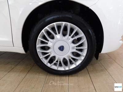 Lancia Ypsilon  1.2 69 CV 5p. Silver Bianco usata Isola del Liri