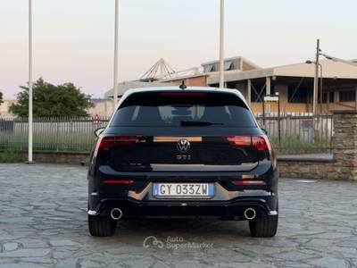 Volkswagen Golf Golf VIII 2022 2.0 245cv DSG - CERCHI DA 19 GOLF R Nero usata Volpiano