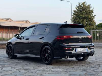 Volkswagen Golf Golf VIII 2022 2.0 245cv DSG - CERCHI DA 19 GOLF R Nero usata Volpiano