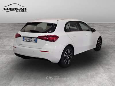 Mercedes-Benz Classe A 180 D Advanced 8G-DCT Bianco usata Lucca