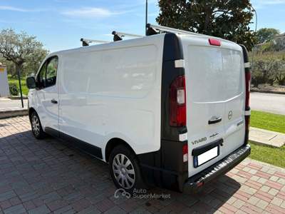 Opel Vivaro Opel Vivaro 1.6CDTi/Bi-Turbo 125Cv 4P 6M E6B - 2017 Bianco usata MOSCIANO SANT'ANGELO