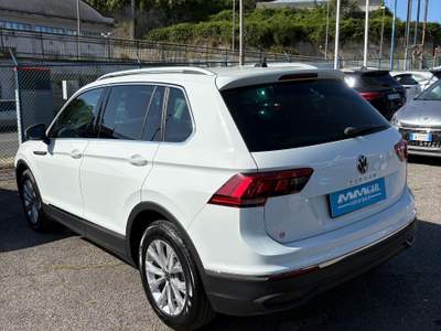 Volkswagen Tiguan Volkswagen Tiguan 2.0 TDI 150cv R-LINE Bianco usata Pozzuoli