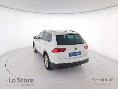 Volkswagen Tiguan 2.0 tdi life 150cv dsg Bianco usata Pisa