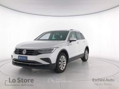 Volkswagen Tiguan 2.0 tdi life 150cv dsg Bianco usata Pisa