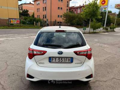 Toyota Yaris Yaris 5p 1.5h Lounge, SENSORI, NAVI, FARI LED! Bianco usata Crevalcore
