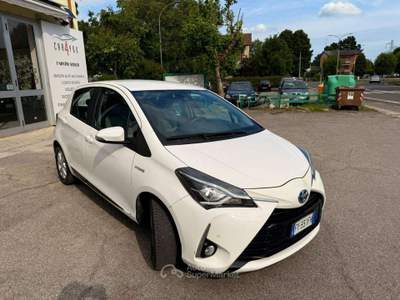 Toyota Yaris Yaris 5p 1.5h Lounge, SENSORI, NAVI, FARI LED! Bianco usata Crevalcore