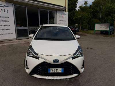 Toyota Yaris Yaris 5p 1.5h Lounge, SENSORI, NAVI, FARI LED! Bianco usata Crevalcore